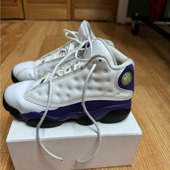 JORDAN. White and Black High-Top Sneakers with Padded Ankle Collar - Picture 4 of 4